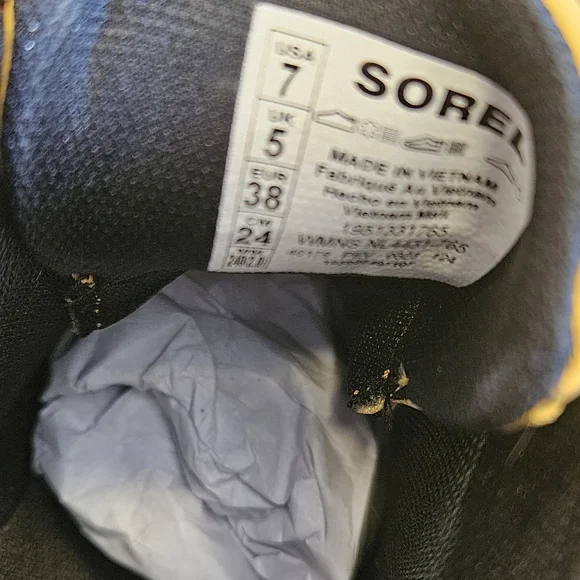 Sorel Out N About III Classic Waterproof Booties Yellow Ray NEW Womens - Picture 7 of 9